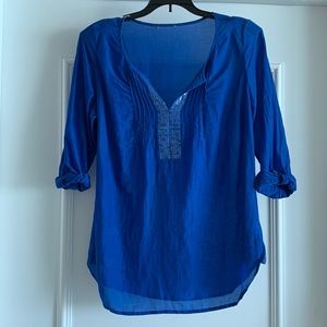 Blue quarter length sleeve blouse made by Limited